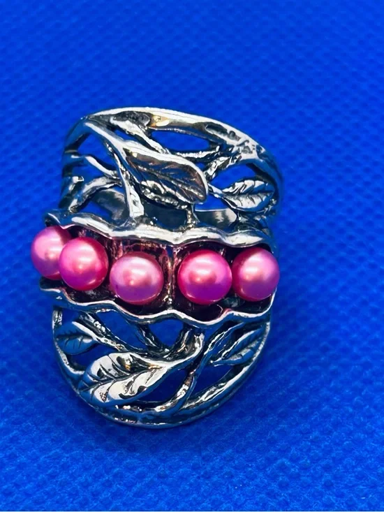 Passage to Israel Silver Leaf Ring with Pink Pearls - Picture 5 of 5